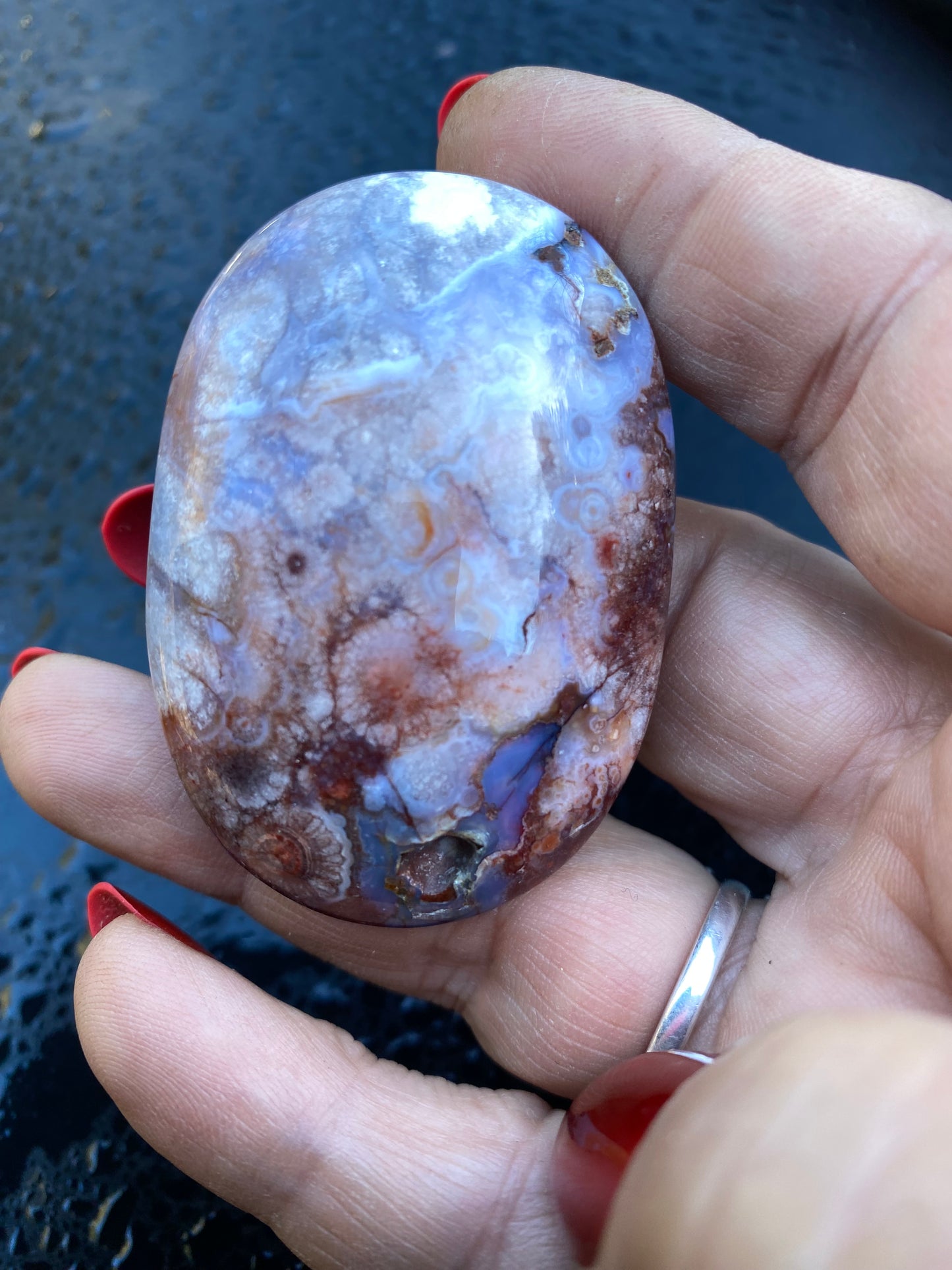 Beaitiful Blue Flower Agate Palm Stone